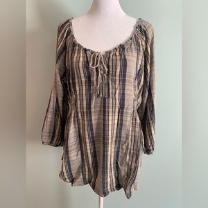 Scoop drawstring top w/ elastic back
